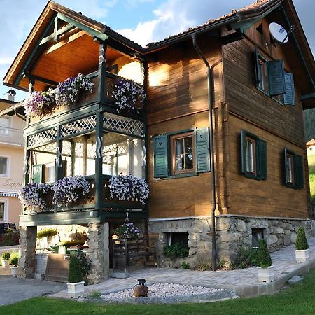 Ferienhaus Sapplerhof Милщат Стая снимка